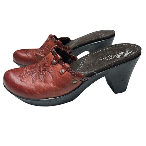 Indigo by Clarks Leather Red Clogs with Flowers Mules Slip on Shoes Floral Y2K - Picture 1 of 12